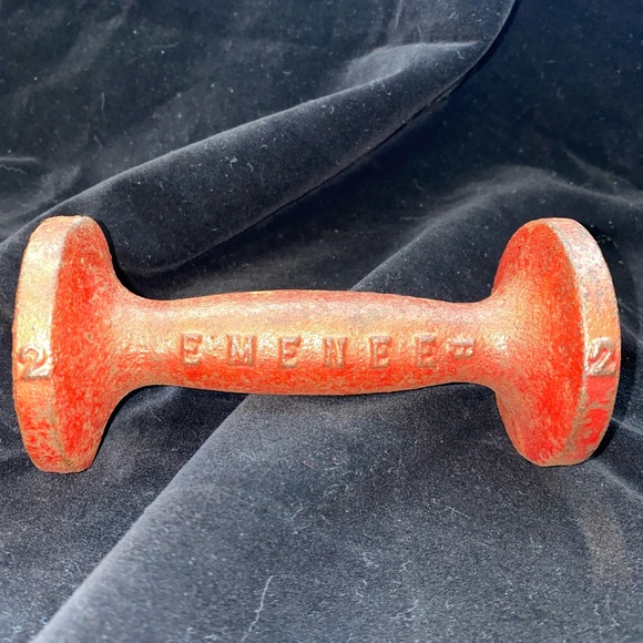Vintage, MCM, Single EMENEE “B” 2lb. Red Metal Hand Weight, Dumbbell - Picture 5 of 11